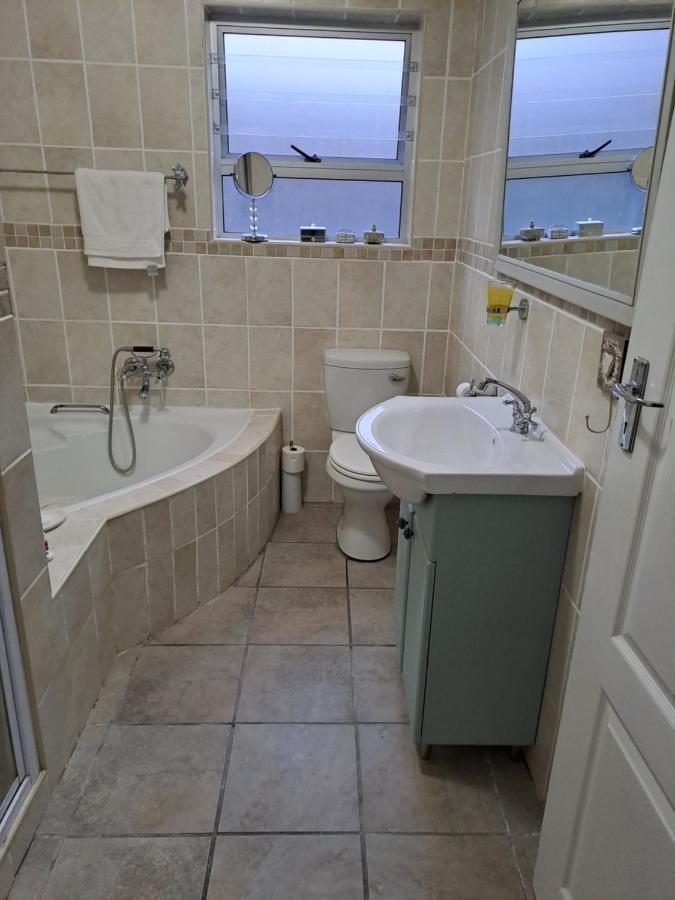 Milky Way Executive Suite Hermanus Zewnętrze zdjęcie